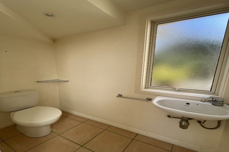 Photo of property in 1 Widdison Place, Albany, Auckland, 0632