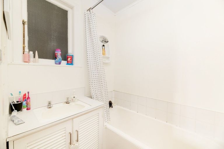 Photo of property in 37a Queen Road, Bellevue, Tauranga, 3110