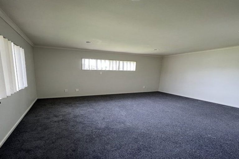 Photo of property in 52 Milson Drive, Papakura, 2110