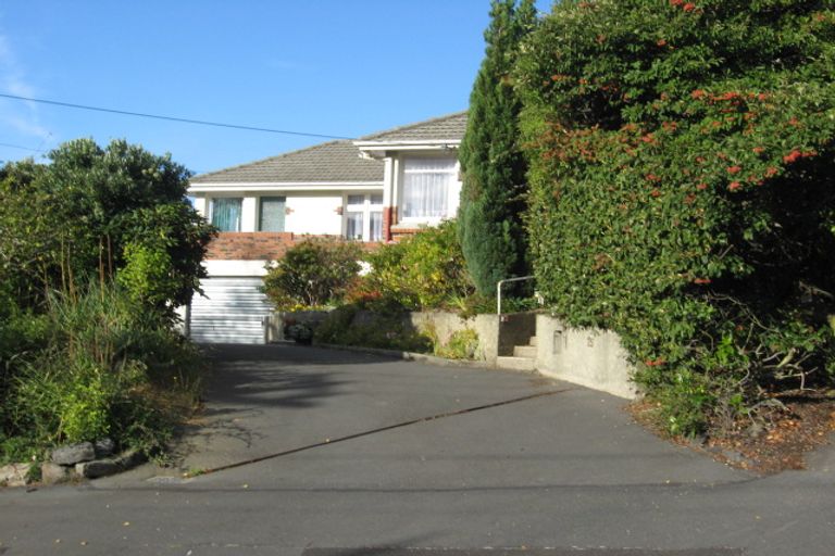 Photo of property in 75 Easther Crescent, Kew, Dunedin, 9012