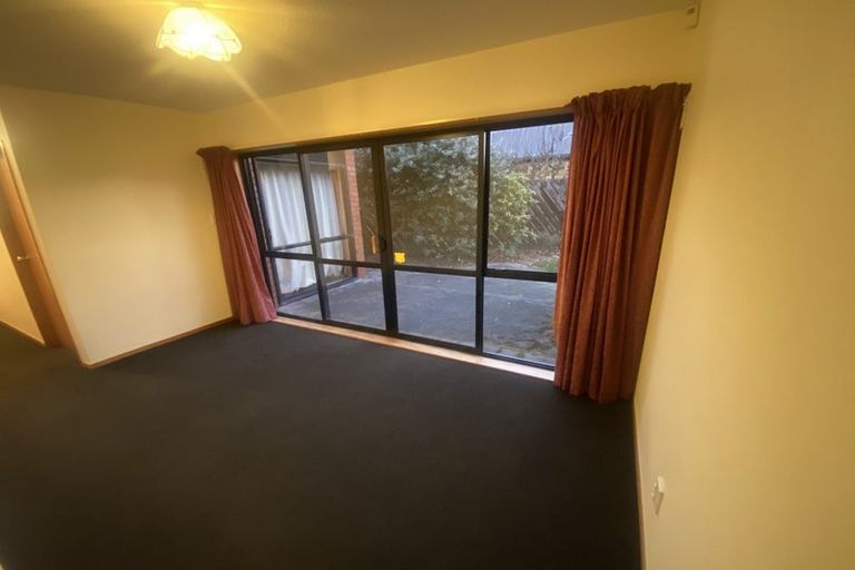 Photo of property in 28b Inglewood Place, Avonhead, Christchurch, 8042