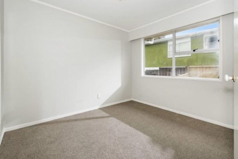 Photo of property in 29 Gladys Avenue, Glenfield, Auckland, 0629