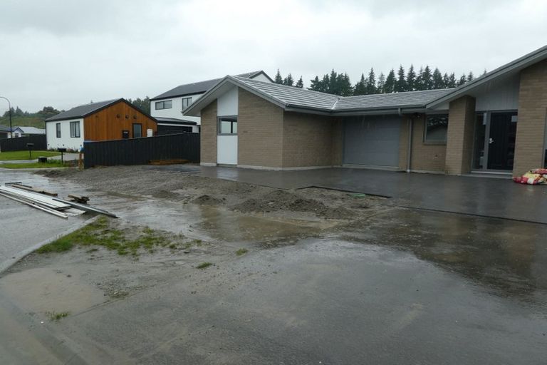 Photo of property in 30 Headley Drive, Lower Shotover, Queenstown, 9304