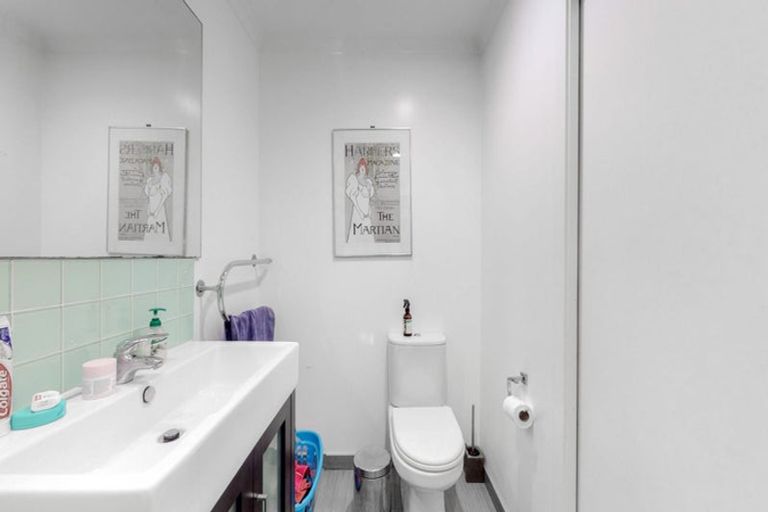 Photo of property in 57 Durham Street, Aro Valley, Wellington, 6021