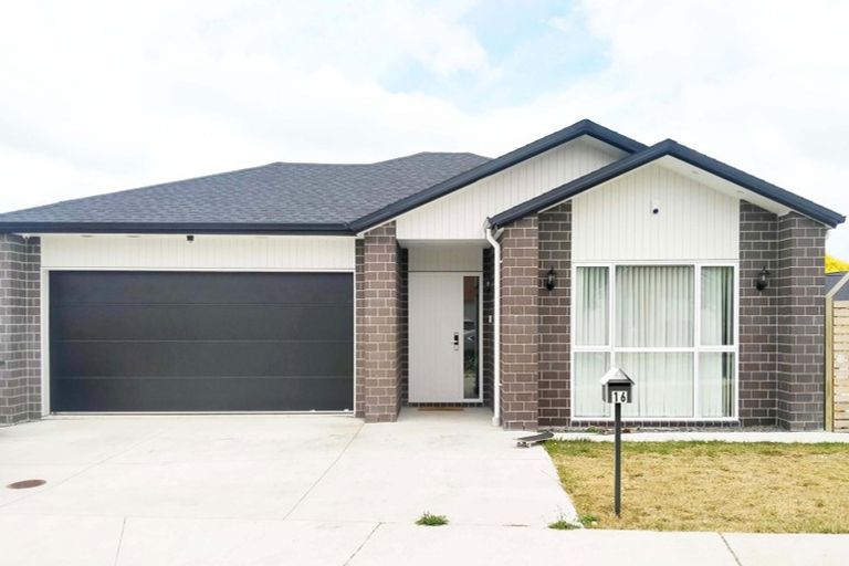 Photo of property in 16 Perkins Street, Papakura, 2110