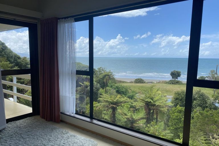Photo of property in 12 Bay View Terrace, Patons Rock, Takaka, 7182