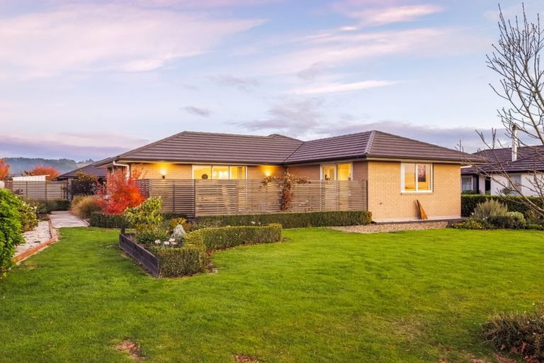 Photo of property in 51 Silver Springs Boulevard, Mosgiel, 9024