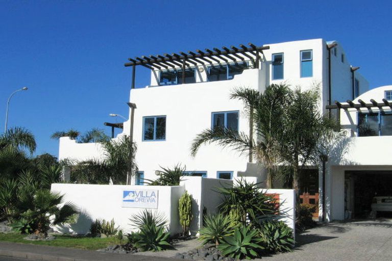 Photo of property in 2/1a Empire Road, Orewa, 0931