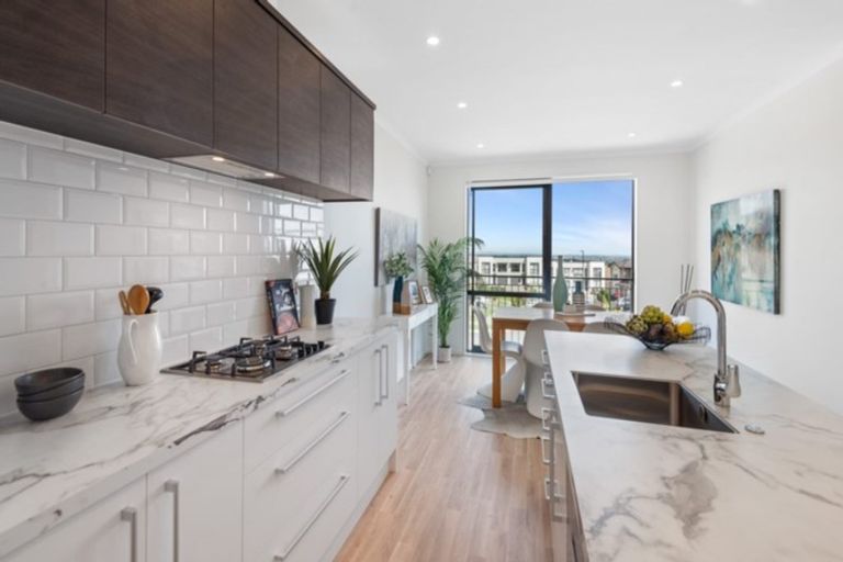 Photo of property in 28 Matairangi Avenue, Totara Heights, Auckland, 2105