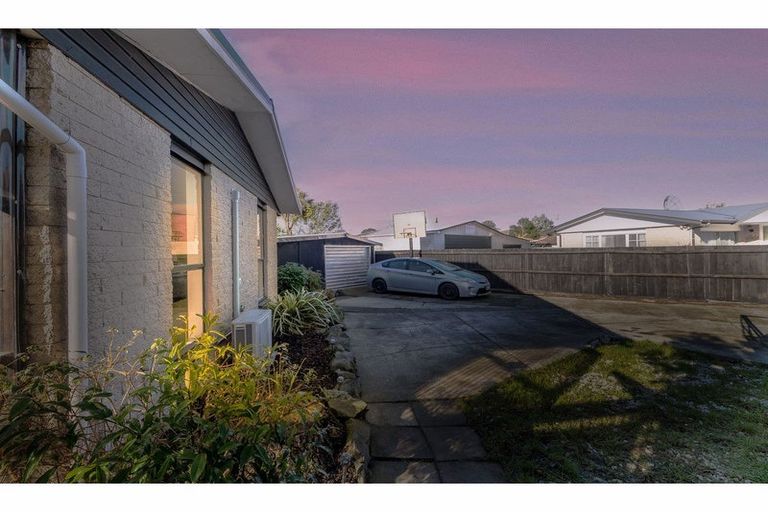Photo of property in 18 Pateke Place, Bromley, Christchurch, 8062