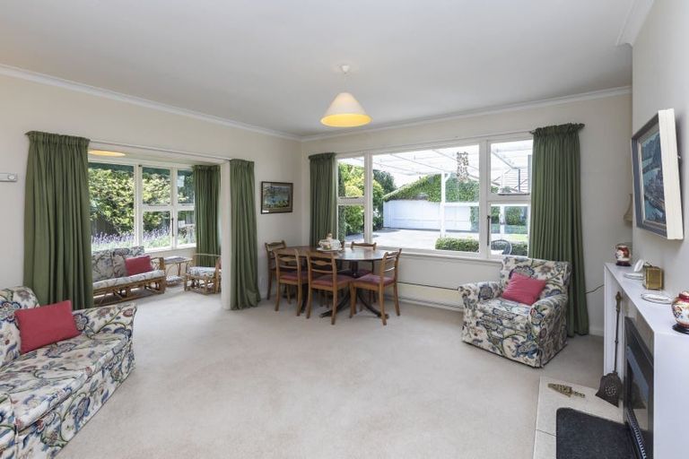 Photo of property in 44 Memorial Avenue, Ilam, Christchurch, 8053