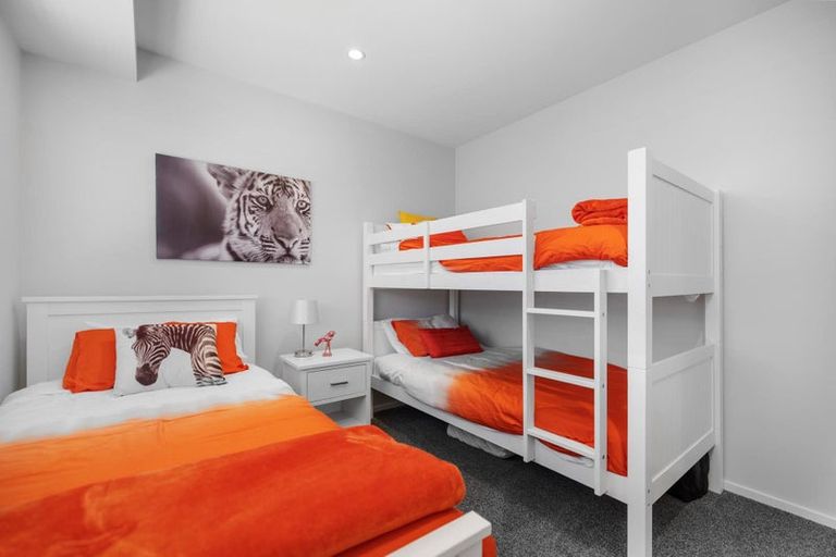 Photo of property in 11 Marbleleaf Lane, Albert Town, Wanaka, 9305