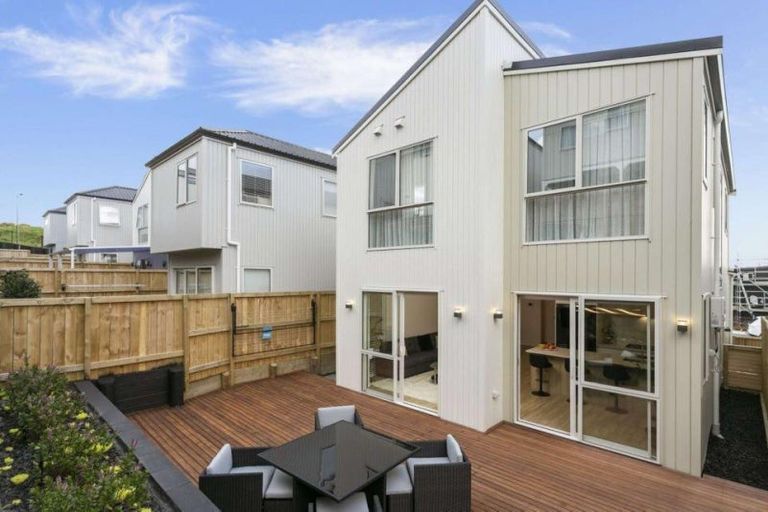 Photo of property in 41 Pohewa Road, Silverdale, 0932