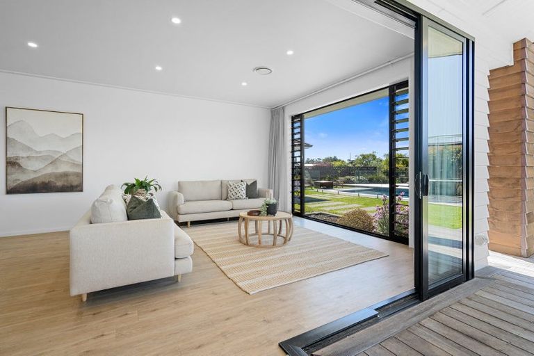 Photo of property in 2 Moemoea Place, Cambridge, 3434