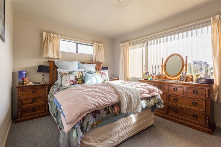Photo of property in 222 Cameron Avenue, Te Awamutu, 3800