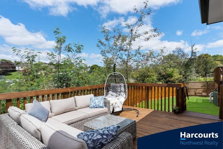 Photo of property in 1b Makora Road, Massey, Auckland, 0614