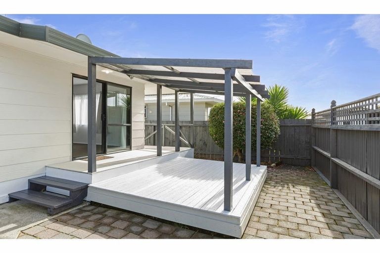 Photo of property in 22 Lloyd Drive, Nawton, Hamilton, 3200