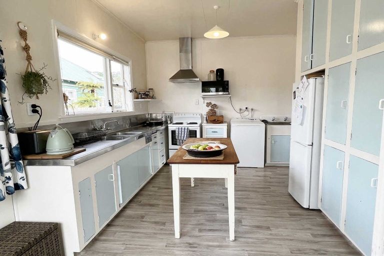 Photo of property in 20 Celia Street, Redcliffs, Christchurch, 8081