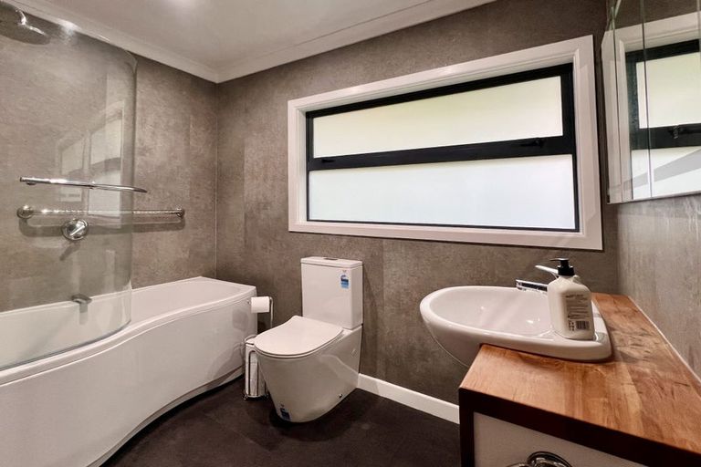 Photo of property in 45 Gillespies Road, Birchville, Upper Hutt, 5018