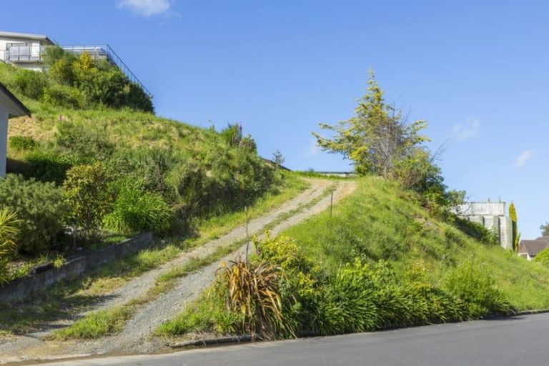 Photo of property in 5 Mccarthy Grove, Clouston Park, Upper Hutt, 5018