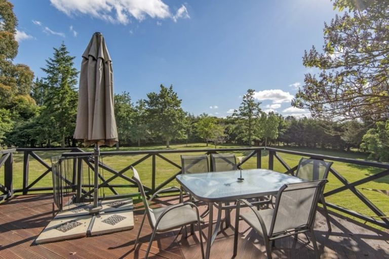 Photo of property in 964 Old West Coast Road, West Melton, Christchurch, 7671