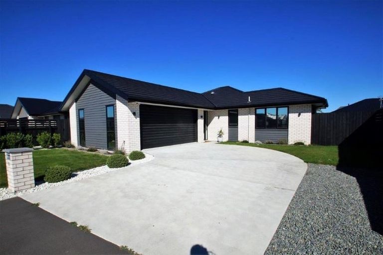 Photo of property in 25 Bill Harvey Drive, Halswell, Christchurch, 8025