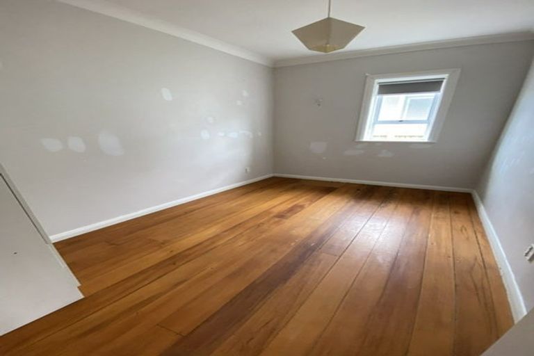 Photo of property in 19b Croft Grove, Moera, Lower Hutt, 5010