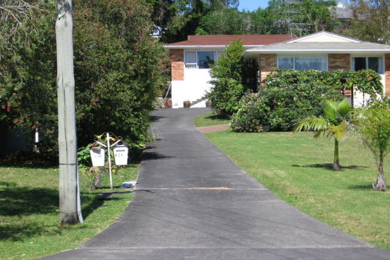 Photo of property in 1/24 Glenvar Road, Torbay, Auckland, 0630