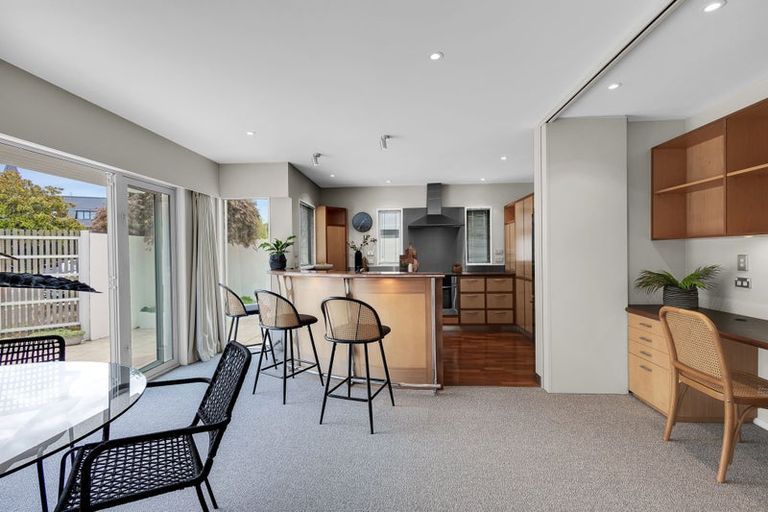 Photo of property in 22 Darvel Street, Riccarton, Christchurch, 8011