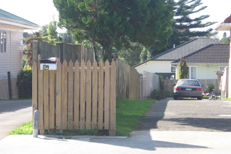 Photo of property in 2/3 Trimmer Terrace, Papatoetoe, Auckland, 2025