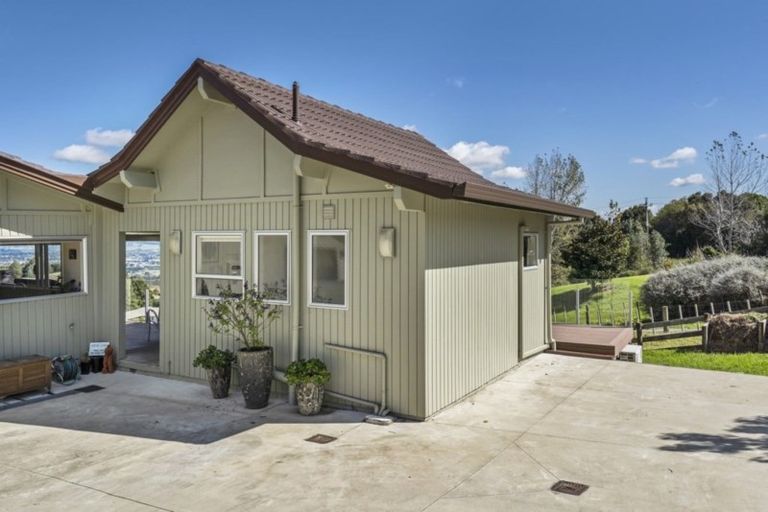 Photo of property in 717 Ponga Road, Opaheke, Papakura, 2584