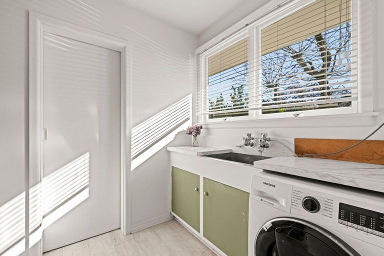 Photo of property in 11 Weston Place, Rangiora, 7400