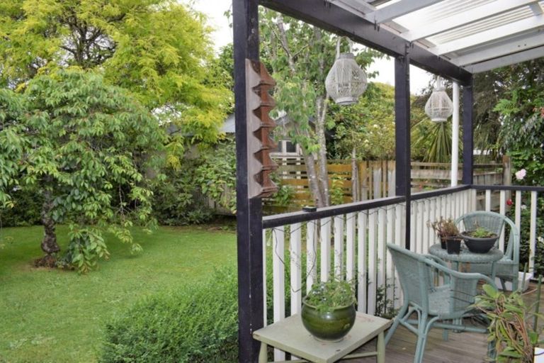 Photo of property in 19 Bell Street, Otaki, 5512