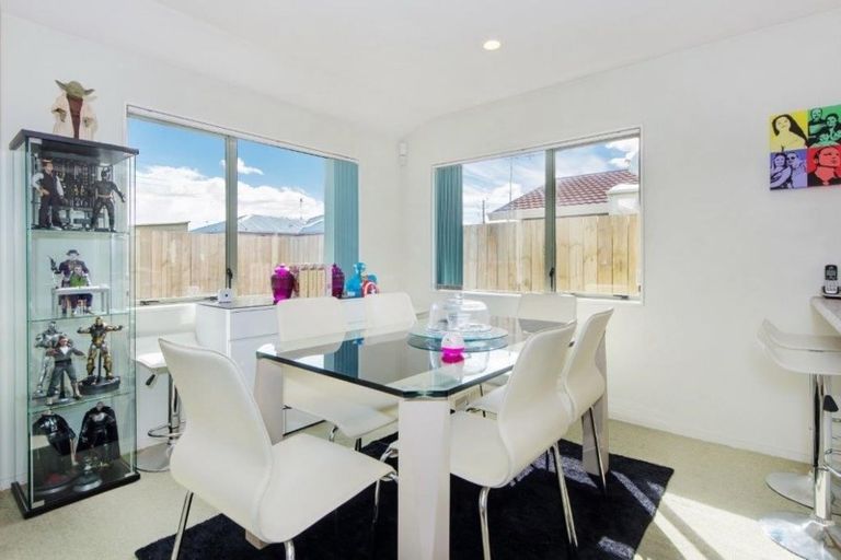 Photo of property in 1b Hindmarsh Street, Henderson, Auckland, 0612