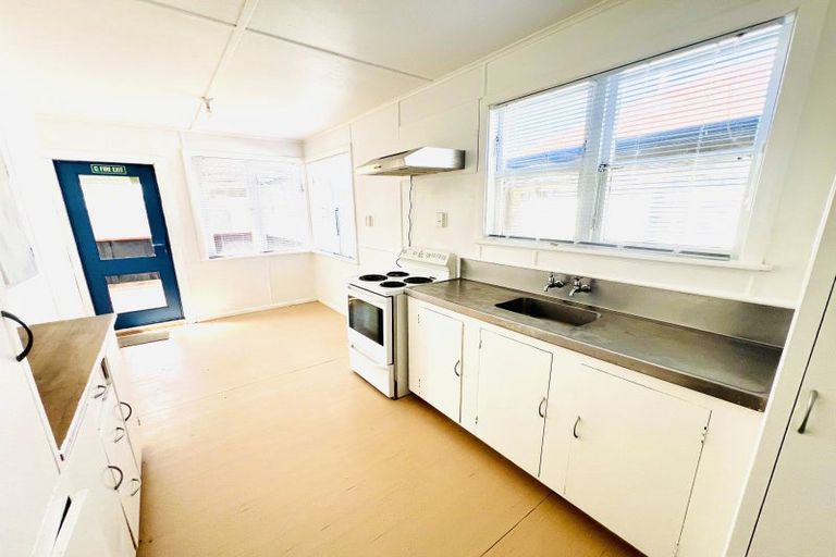 Photo of property in 8 Victor Street, Dannevirke, 4930