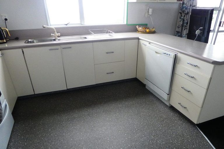 Photo of property in 7a Fernhill Place, Karoro, Greymouth, 7805