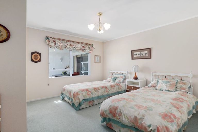 Photo of property in 5 Harrowfield Drive, Harrowfield, Hamilton, 3210