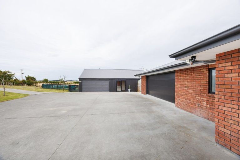 Photo of property in 1061 Taonui Road, Colyton, Feilding, 4775
