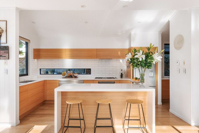 Photo of property in 21 Te Ngaio Road, Mount Maunganui, 3116