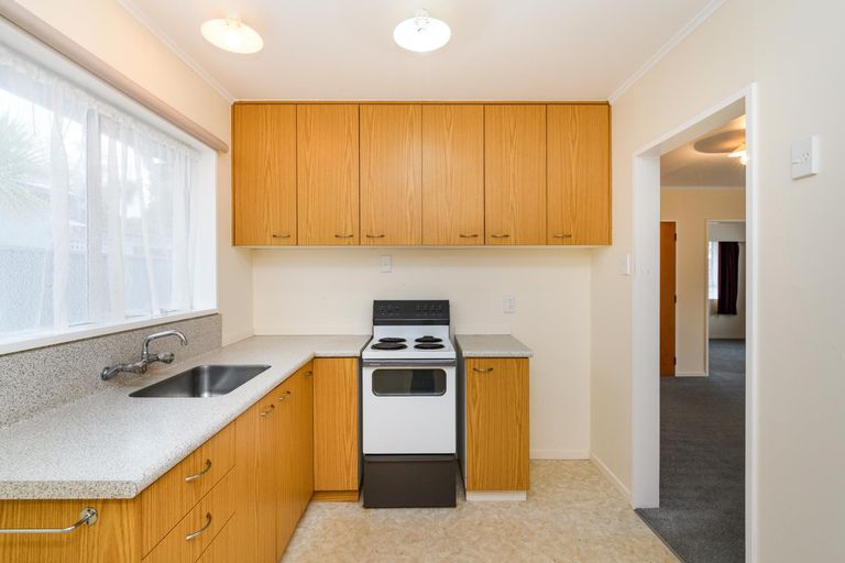 Photo of property in 8b Bryant Street, Takaro, Palmerston North, 4412