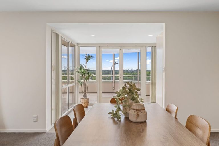 Photo of property in 1/21 Overdale Drive, Cashmere, Christchurch, 8022