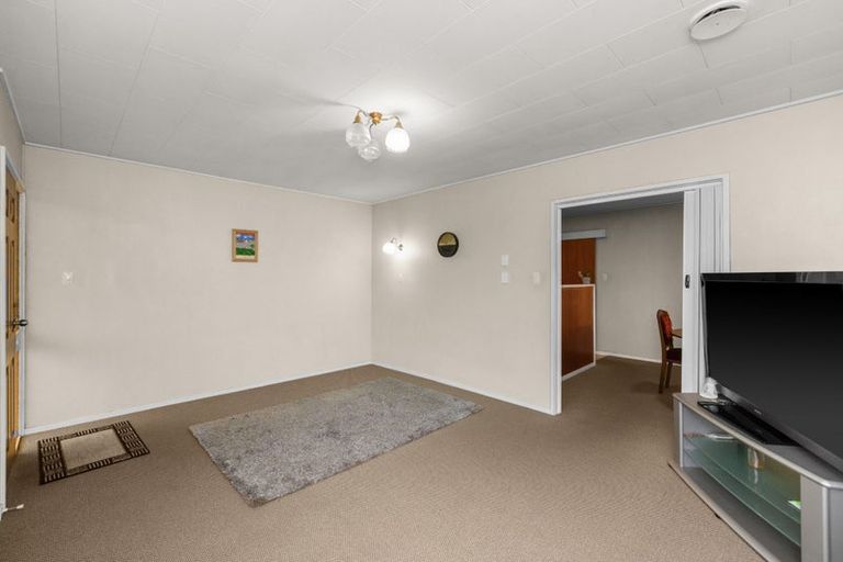 Photo of property in 800b Queen Street East, Parkvale, Hastings, 4122