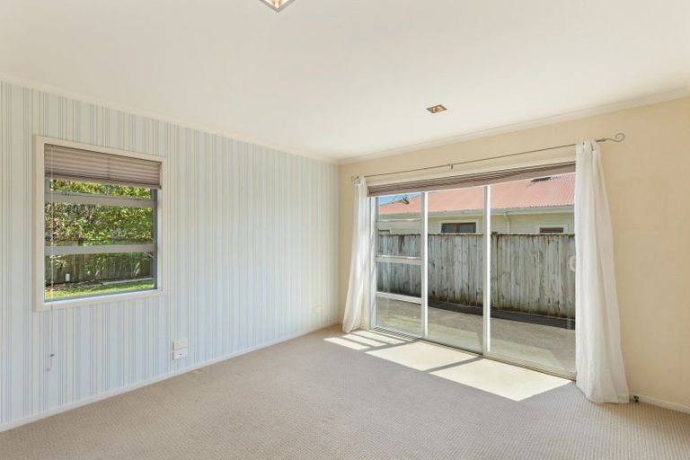 Photo of property in 42b Calvert Road, Lynmouth, New Plymouth, 4310