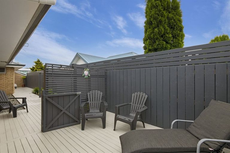 Photo of property in 137a Wilsons Road, Saint Martins, Christchurch, 8022