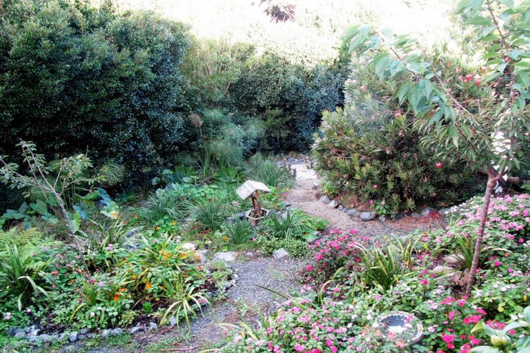 Photo of property in 9 Kakapu Road, Okiato, Russell, 0272