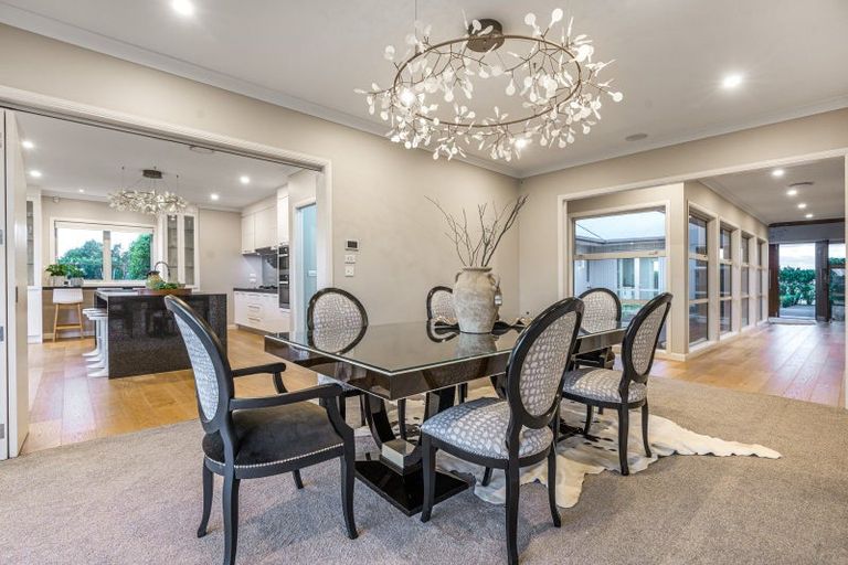 Photo of property in 28 Clifton Road, Whitford, Howick, 2571