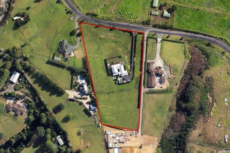 Photo of property in 28 Clifton Road, Whitford, Howick, 2571