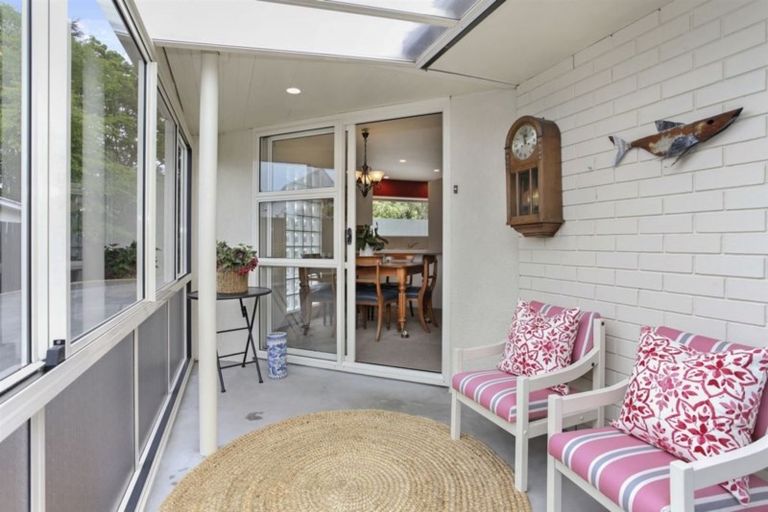 Photo of property in 27a Westburn Terrace, Burnside, Christchurch, 8041