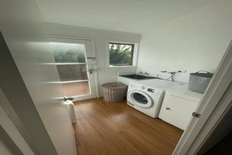 Photo of property in 50a Sunnyside Road, Sunnyvale, Auckland, 0612