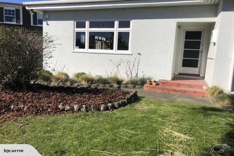 Photo of property in 32 Hardie Street, Hokowhitu, Palmerston North, 4410